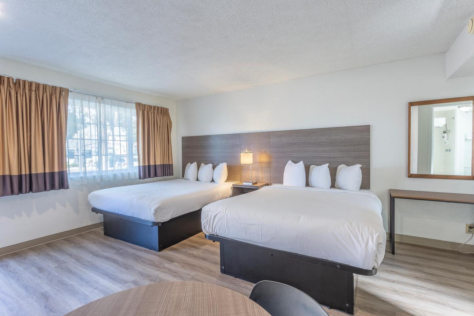 Coastal Breeze Inn Морро-Бей Екстер'єр фото